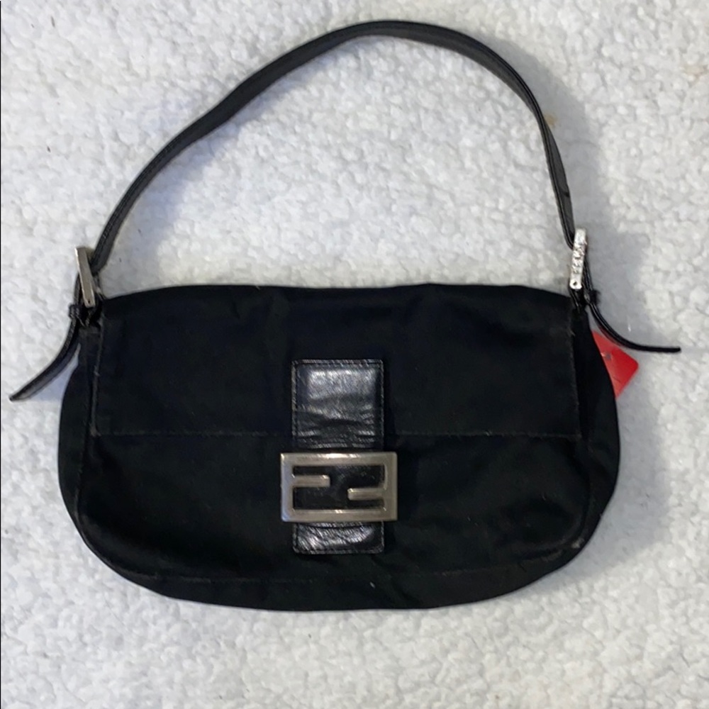 Fendi baguette🖤
